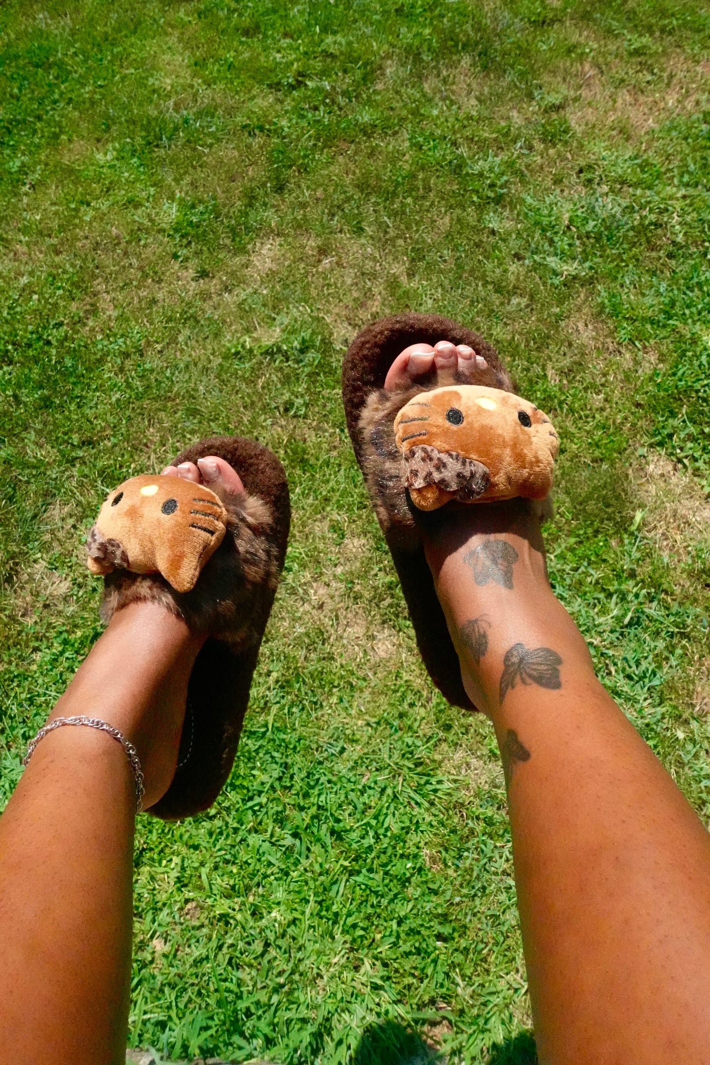 Jumbo Hello Kitty Slippers