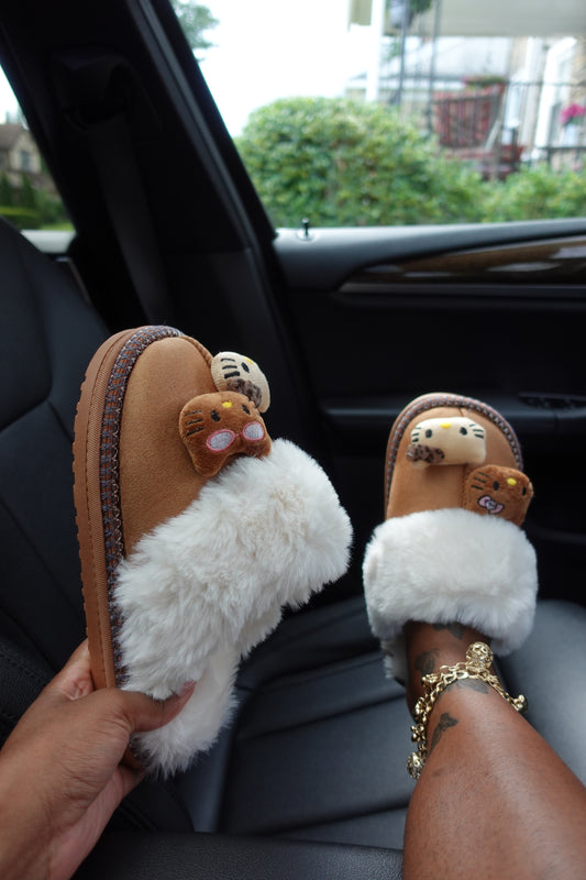 Extra Fluff Hello Kitty Slippers